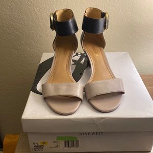 Black and Tan wedge, perfect for work or a night out